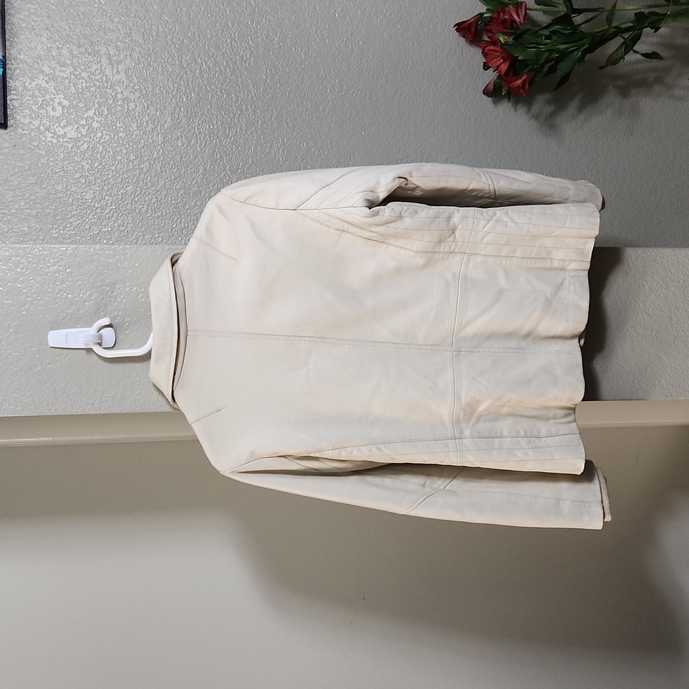 Columbia Women's Cream Leather Jacket Size Small - Picture 3 of 8